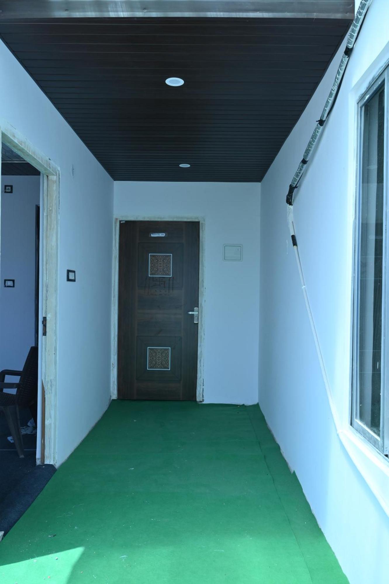 גורקפור Privyrooms מראה חיצוני תמונה