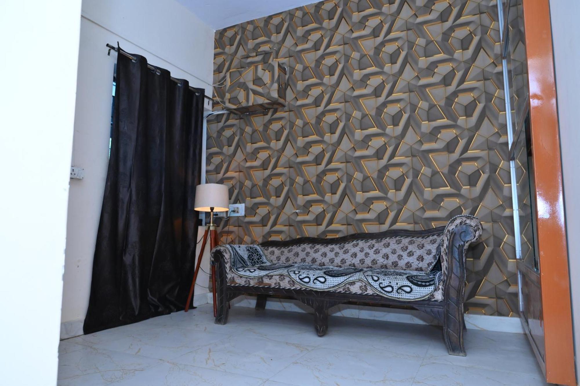גורקפור Privyrooms מראה חיצוני תמונה